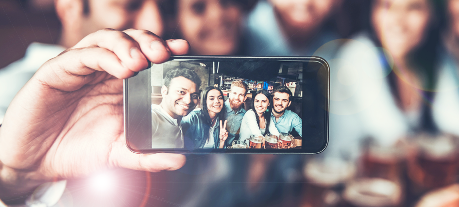 5 Tips for taking safe selfies